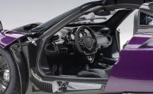 AUTOart  Pagani Pagani Huayra BC - VIOLA / CARBON - Purlple Metallic