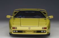 AUTOart  Lamborghini Lamborghini Diablo SE 30th - GIALLO SPYDER - Yellow Metallic