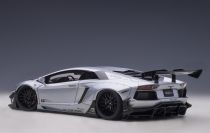 AUTOart  Lamborghini Lamborghini Aventador LB Walk - SILVER - Silver
