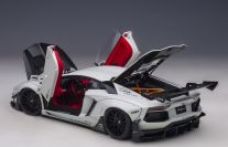 AUTOart  Lamborghini Lamborghini Aventador LB Works - METALLIC WHITE  - White