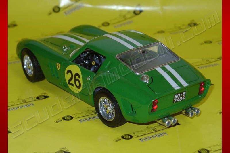 1:18 Bburago Ferrari 250 GTO 1962 green #26 