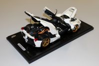 BBR Models  Ferrari Ferrari LaFerrari Aperta - JUVENTUS VERSION - #01 - White