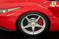 BBR Models 2013 Ferrari Ferrari LaFerrari - RED / CARBON - Red / Carbon Roof