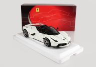 BBR Models  Ferrari Ferrari LaFerrari Aperta - BIANCO ITALIA MET - Red Matt