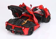 BBR Models  Ferrari Ferrari LaFerrari - RED / BLACK Rosso Corsa