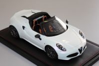 BBR Models 2014 Alfa Romeo Alfa Romeo 4C Spider - PEARL WHITE METALIC - Fuji White