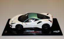 BBR Models  Ferrari Ferrari 488 PISTA - ITALIAN WHITE / GREEN - White / Green