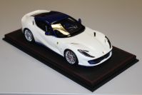 BBR Models  Ferrari Ferrari 812 Superfast - ITALIAN WHITE - White