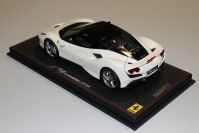 BBR Models  Ferrari Ferrari F8 Tributo - FUJI WHITE GLOSS - Fuji White