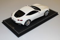 BBR Models  Ferrari Ferrari Roma - BIANCO ITALIA MET - Red Matt