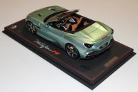 BBR Models  Ferrari Ferrari Portofino M Spider - VERDE TEVERE - Red Matt