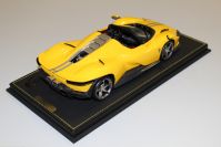 BBR Models  Ferrari Ferrari Daytona SP3 - GIALLO MODENA / SILVER - Yellow Modena