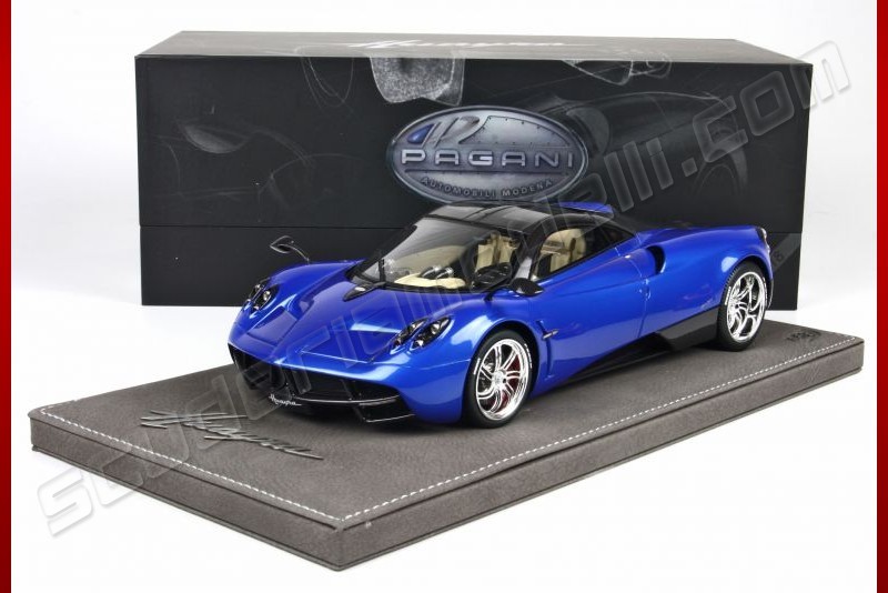 Pagani Huayra BBR 1/18 – Champagne Métallisé, édition Limitée Genève 2010, P1832B