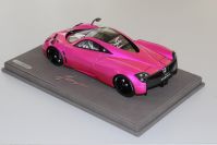 BBR Models 2010 Pagani Pagani Huayra Geneve 2010 - PINK FLASH - #01/10 Pink Flash