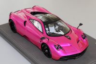 BBR Models 2010 Pagani Pagani Huayra Geneve 2010 - PINK FLASH - #01/10 Pink Flash