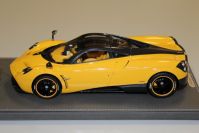 BBR Models 2014 Pagani Pagani Huayra 2014 - YELLOW - Yellow / Carbon