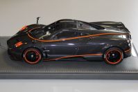 BBR Models  Pagani Pagani Huayra Japan Edition - FULL CARBON / ORANGE- #01/50 Carbon Fibre