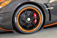 BBR Models  Pagani Pagani Huayra Japan Edition - FULL CARBON / ORANGE- #01/50 Carbon Fibre