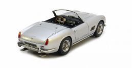 CMC Exclusive  Ferrari Ferrari 250 GT SWB California Spyder - SILVER - Silver