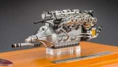 CMC Exclusive 1958 Maserati Maserati 300S - ENGINE - Silver