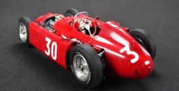 CMC Exclusive 1955 Lancia Lancia / Ferrari D50 #30 - RED - Red