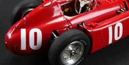 CMC Exclusive 1955 Lancia Lancia / Ferrari D50 #10 - RED - Red