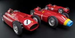 CMC Exclusive  Ferrari Ferrari D50 - Lucky Set 2018 „Fangio“ - Red