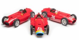 CMC Exclusive  Ferrari Ferrari D50 - Lucky Set 2018 „Fangio“ - Red