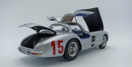 CMC Exclusive  Mercedes-Benz Mercedes Benz - 300 SLR Uhlenhaut - GP Sweden #15 - Silver