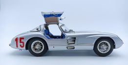 CMC Exclusive  Mercedes-Benz Mercedes Benz - 300 SLR Uhlenhaut - GP Sweden #15 - Silver