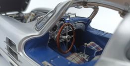 CMC Exclusive  Mercedes-Benz Mercedes Benz - 300 SLR Uhlenhaut - GP Sweden #15 - Silver