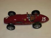 Exoto 1952 Ferrari 1952 - Ferrari 500 F2 - #15 GP Silverstone - Red Vintage