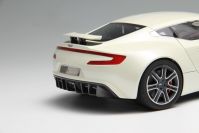 FrontiArt 2009 Aston Martin Aston Martin ONE-77 - BIANCO VENATO MET - RED - Pearl White