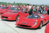 GMP 1967 Ferrari Ferrari 330 P4 Spider - PROVA RED - Red