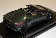 MR Collection 2016 Lamborghini Lamborghini Huracán Spyder LP 610-4 - CHAMELEON SILVER / GRE Red Matt