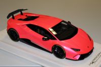 MR Collection  Lamborghini Lamborghini Huracan Performante - PINK GLOSS MET - Pink Gloss