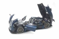 LCD-Models  Pagani Pagani Zonda HP Barchetta - CARBON BLUE - Red Matt