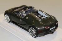 MR Collection 2005 Bugatti Bugatti Veyron 16.4 Grand Sport - GREEN METALLIC - Green Metallic