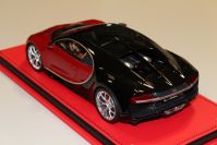 MR Collection 2016 Bugatti Bugatti Chiron - BLACK / ITALIAN RED - Red / Black