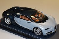 MR Collection  Bugatti Bugatti Chiron - TURQUOISE CARBON / LIQUID SILVER - Blue / Silver