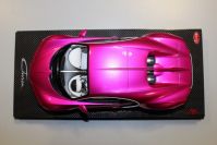 MR Collection  Bugatti Bugatti Chiron - PINK FLASH - LUXURY - Pink Flash