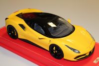 MR Collection 2015 Ferrari Ferrari 488 GTB - GIALLO MODENA / NERO DS - Yellow Modena