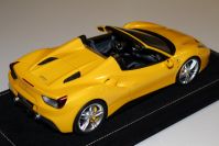 MR Collection 2015 Ferrari Ferrari 488 Spyder - GIALLO TRISTRATO - Yellow Tristrato