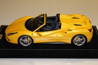 MR Collection 2015 Ferrari Ferrari 488 Spyder - GIALLO TRISTRATO - Yellow Tristrato