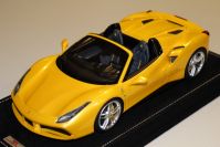 MR Collection 2015 Ferrari Ferrari 488 Spyder - GIALLO TRISTRATO - Yellow Tristrato