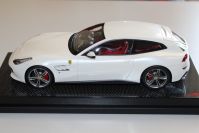 MR Collection 2016 Ferrari Ferrari GTC4 LUSSO - BIANCO ITALIA / LUXURY White