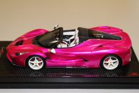 MR Collection  Ferrari LaFerrari Aperta - PINK FLASH / WHITE - ONE OFF - Pink Flash