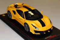 MR Collection  Ferrari Ferrari 488 Pista - GIALLO TRISTRATO - Yellow Tristrato