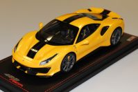 MR Collection  Ferrari Ferrari 488 Pista - GIALLO TRISTRATO - Yellow Tristrato