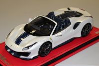 MR Collection  Ferrari Ferrari 488 Pista Spider - PEBBLE BEACH - White